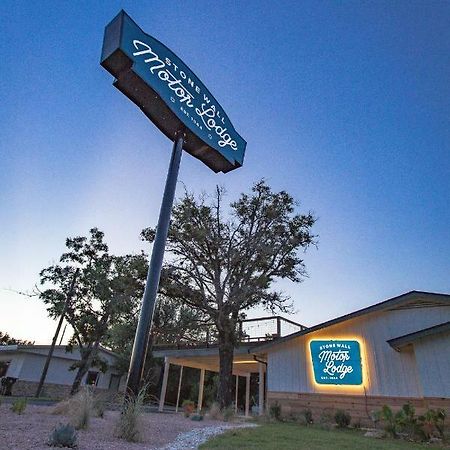 Stonewall Motor Lodge Экстерьер фото